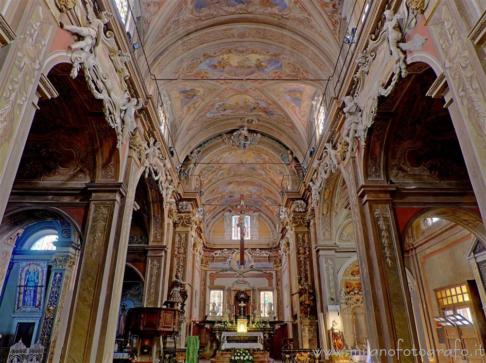 Momo (Novara) - Interno della Chiesa della Natività di Maria Vergine